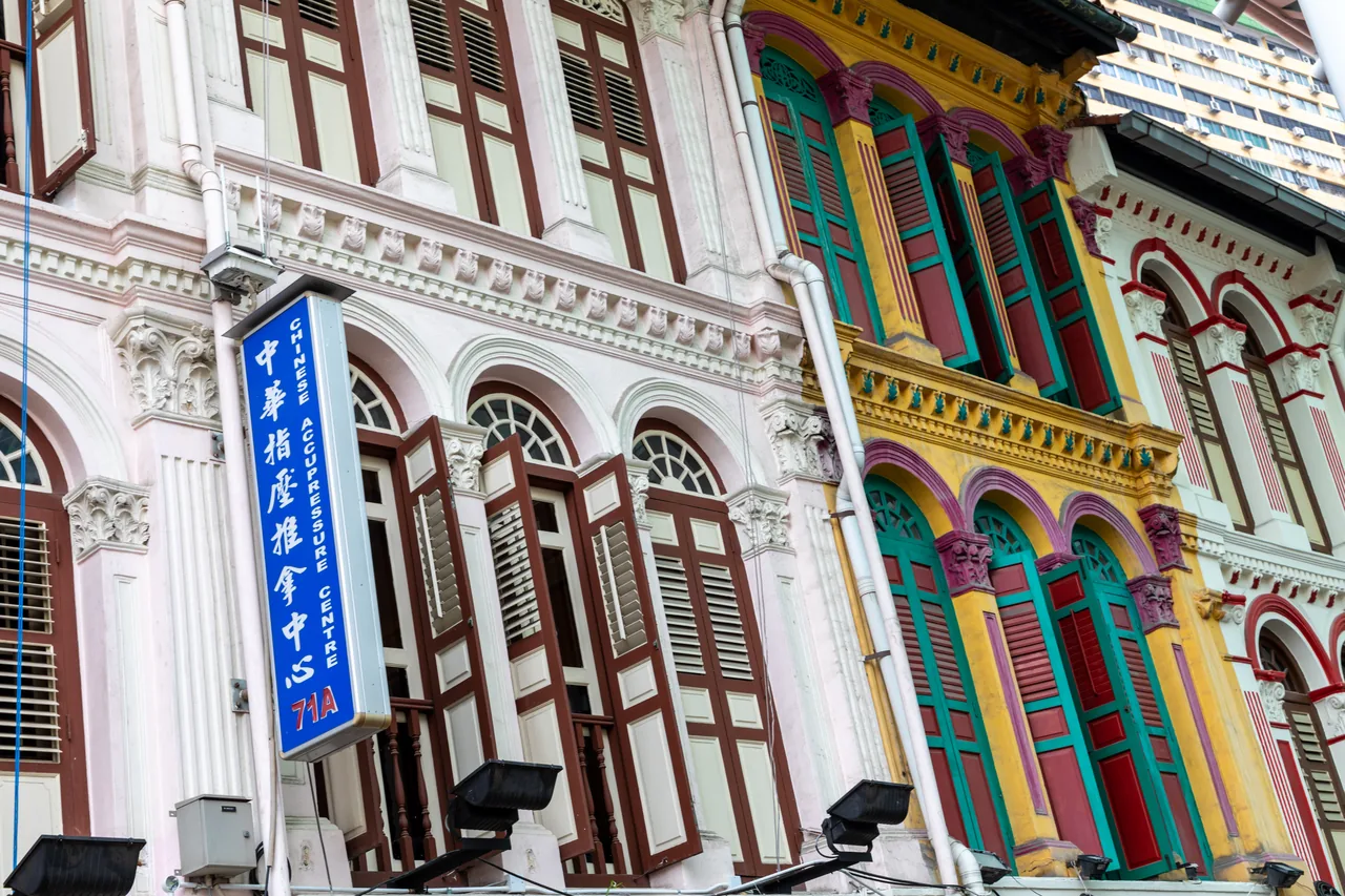 Colourful restored shophouses on Pagoda Street in Chinatown, Singapore
