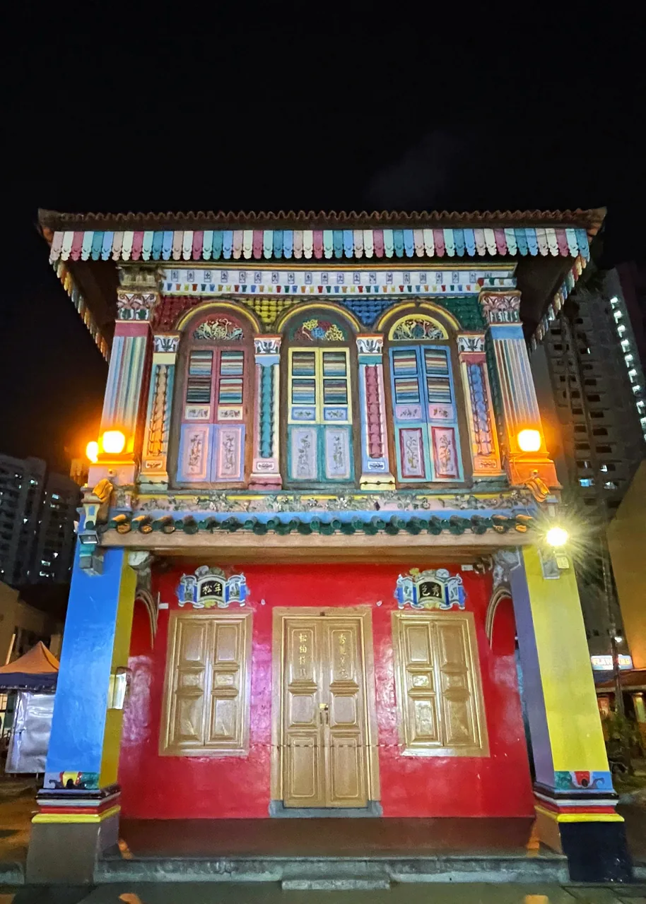 The colourful Tan Teng Niah villa, a heritage house in Singapore's Little India district