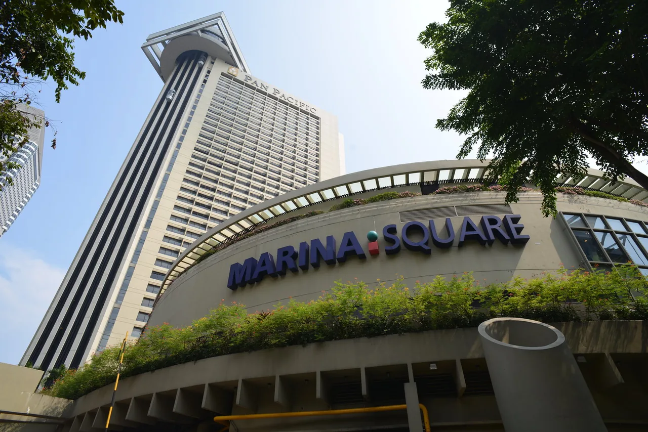 Marina Centre / Promenade 일대의 대형 5성급 호텔이 모인 구역