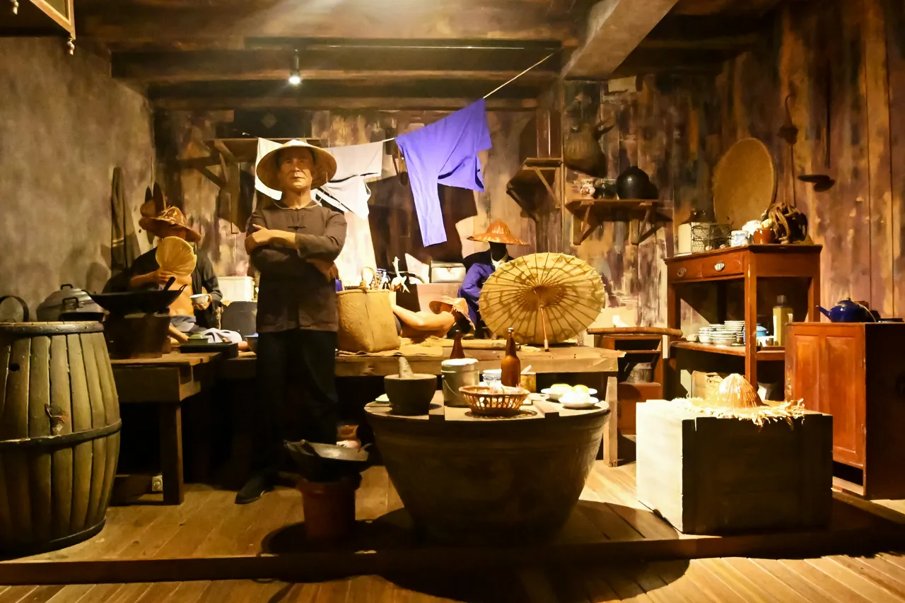 Heritage street set recreated inside Images of Singapore